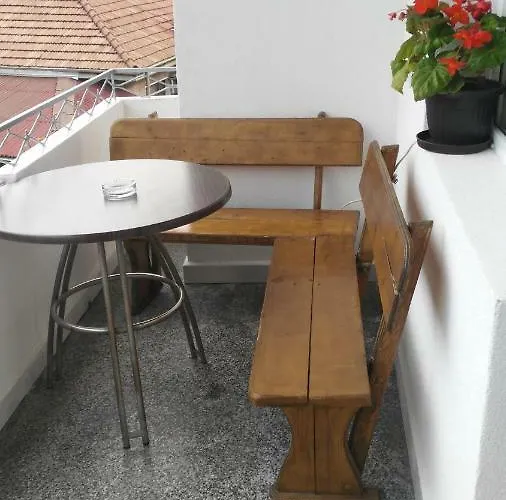 アパート Comfort Vt *